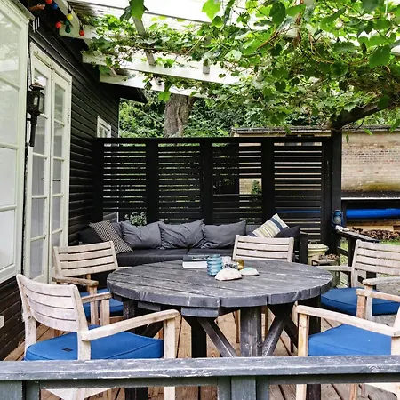 Hébergement de vacances Classic Gem In Near The Water Hornbæk