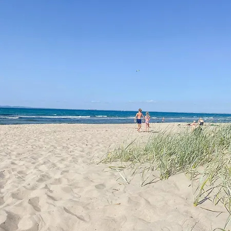 Classic Gem In Near The Water בית נופש Hornbæk